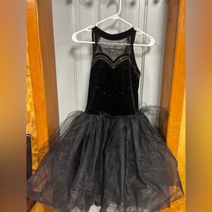 Pointe dance costume